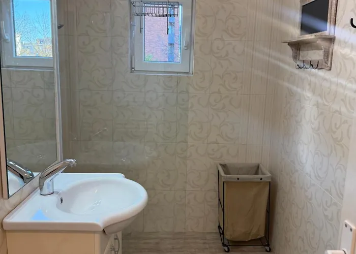 Apartament Str Crinului